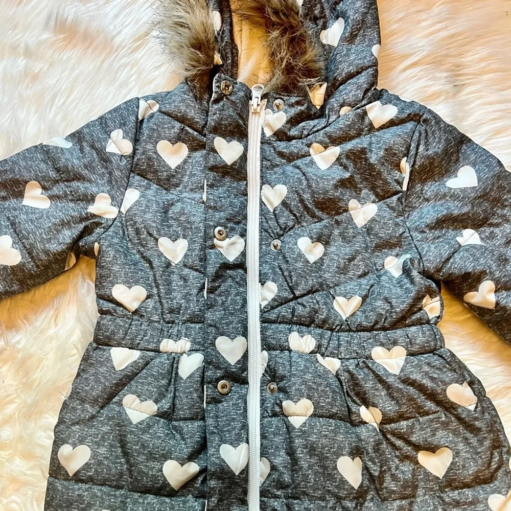 Baby‎ Gap Girl’s jacket hearts pattern light grey